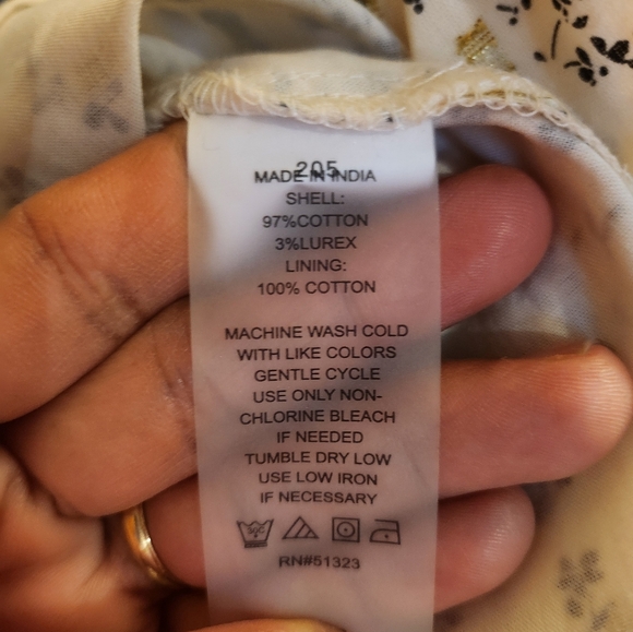 NWT Vince Camuto Blouse Women's Sz S Gold Detail Raglan Puff Sleeve - Picture 9 of 9